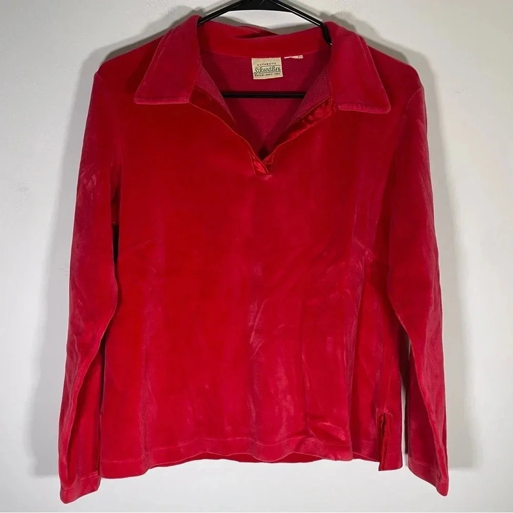 Saint John’s Bay Red Soft Fleece Size Medium